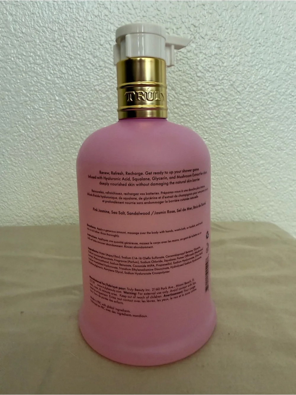 TRULY Smooth Legend Hydrating Body Wash & Lip Gloss Set